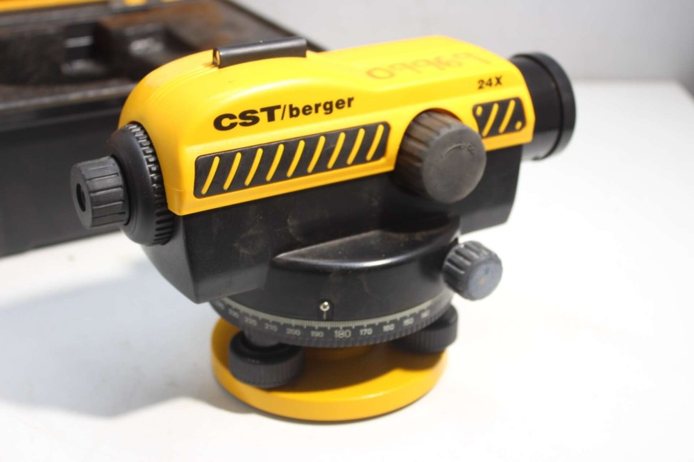 CST / Berger 24X Automatic Optical Level with Case Accessories