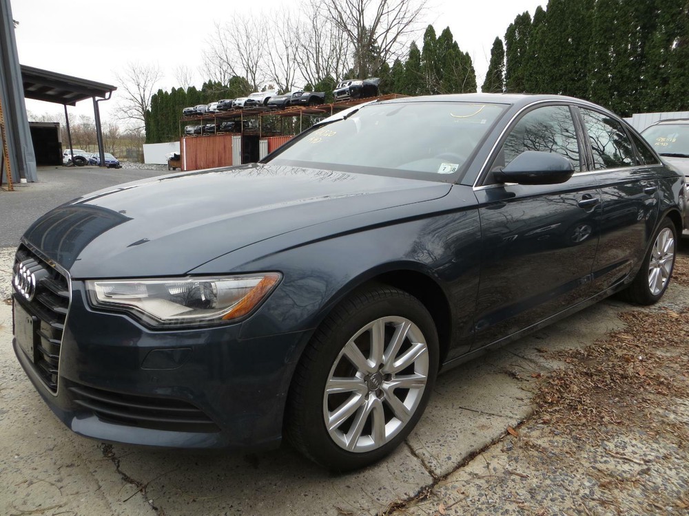 2013 Audi A6: Console Mounted Control Panel