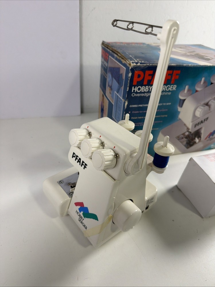 PFAFF Hobby Serger Portable Overedging Machine Overlock Sewing Craft MINI MODEL