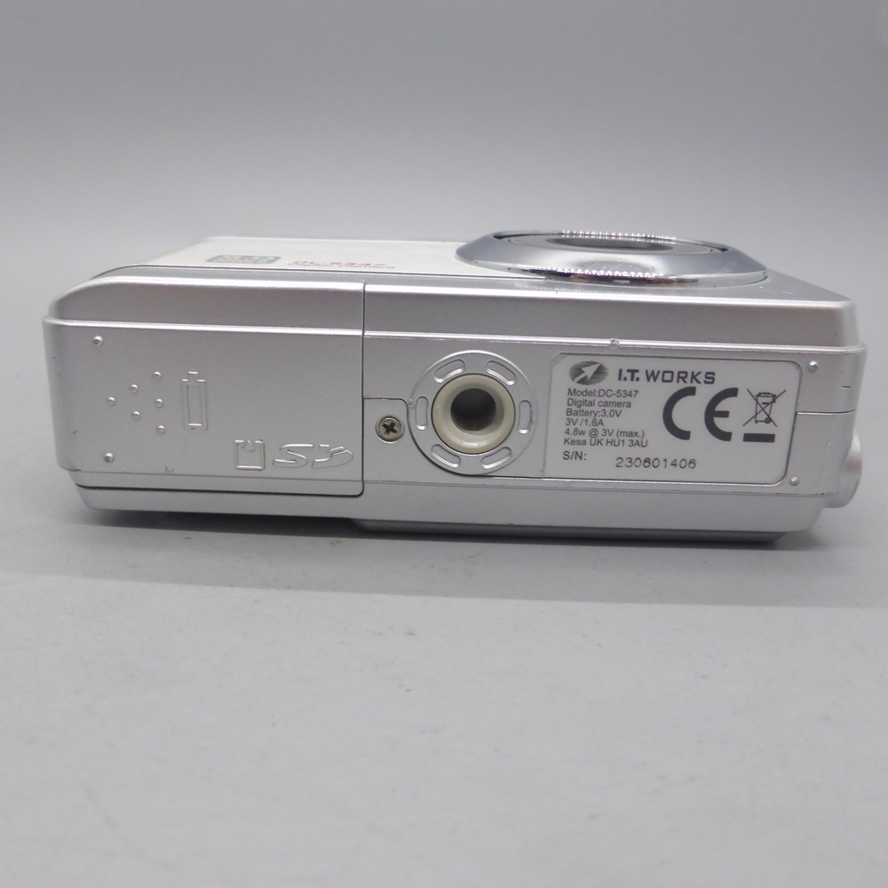 IT Works Digital Camera DC-5347 5.0MP Silver Tested
