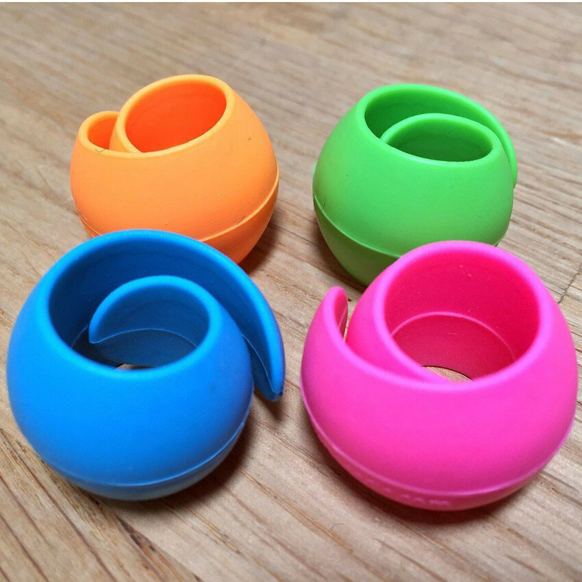 20Pcs Thread Spool Huggers Bobbin Clamps Holders Keep Thread Spools