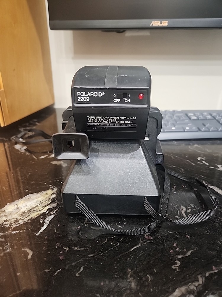 Polaroid Sonar One Step Pronto Land Camera + Polaroid 2209 Flash - UNTESTED PART