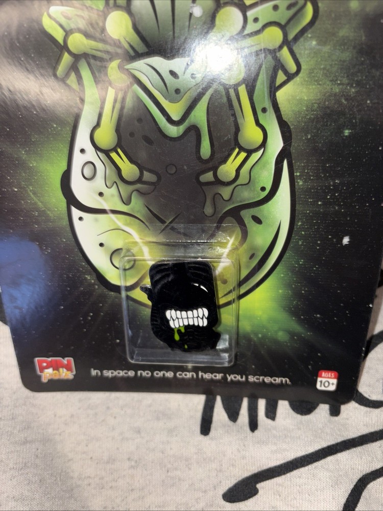 Pin Palz Alien Enamel Pin