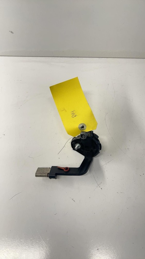 07-13 BMW 335i E90 E91 E92 E93 External Ignition Base Jump Terminal 9144884 OEM