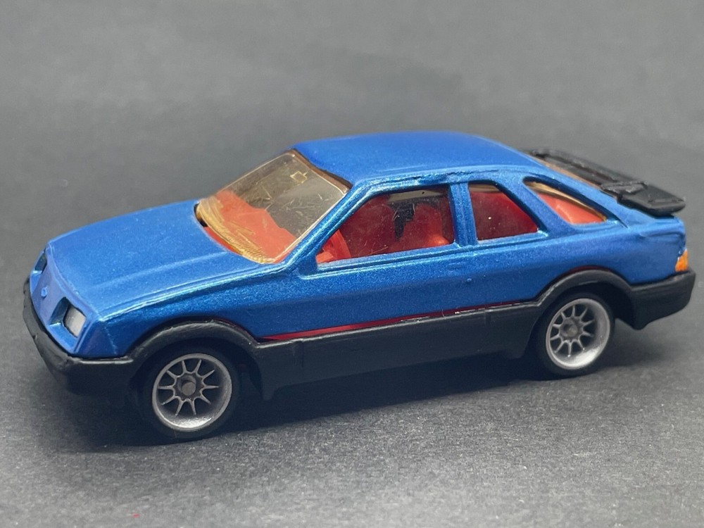 MATCHBOX 1983 FORD SIERRA - CUSTOM
