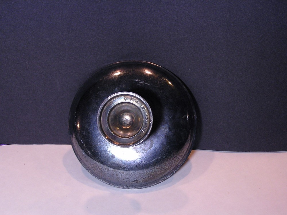 Onieda Silversmiths Pedestal Compote/Candy Dish- 6-1/8" acroos the top