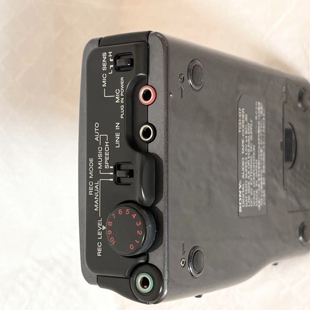 SONY TCD-D7 DAT WALKMAN Portable Player Junk