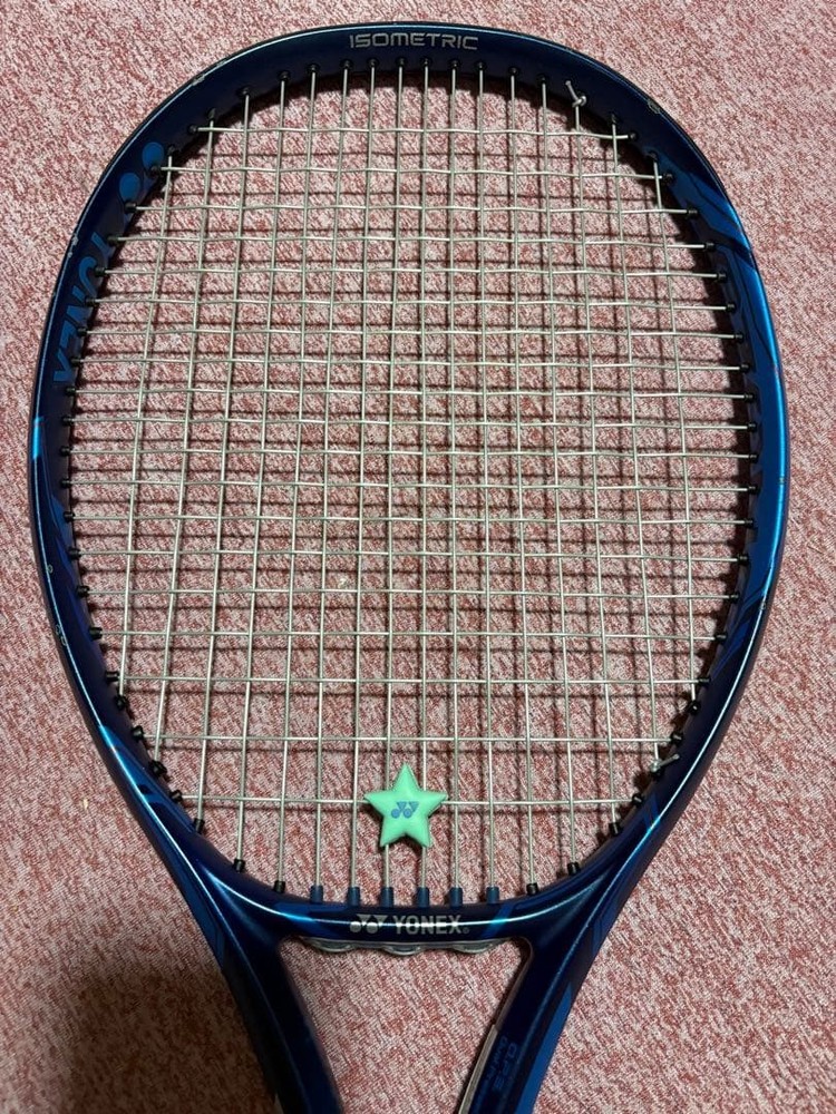 YONEX ISOMETRIC EZONE 100 G3