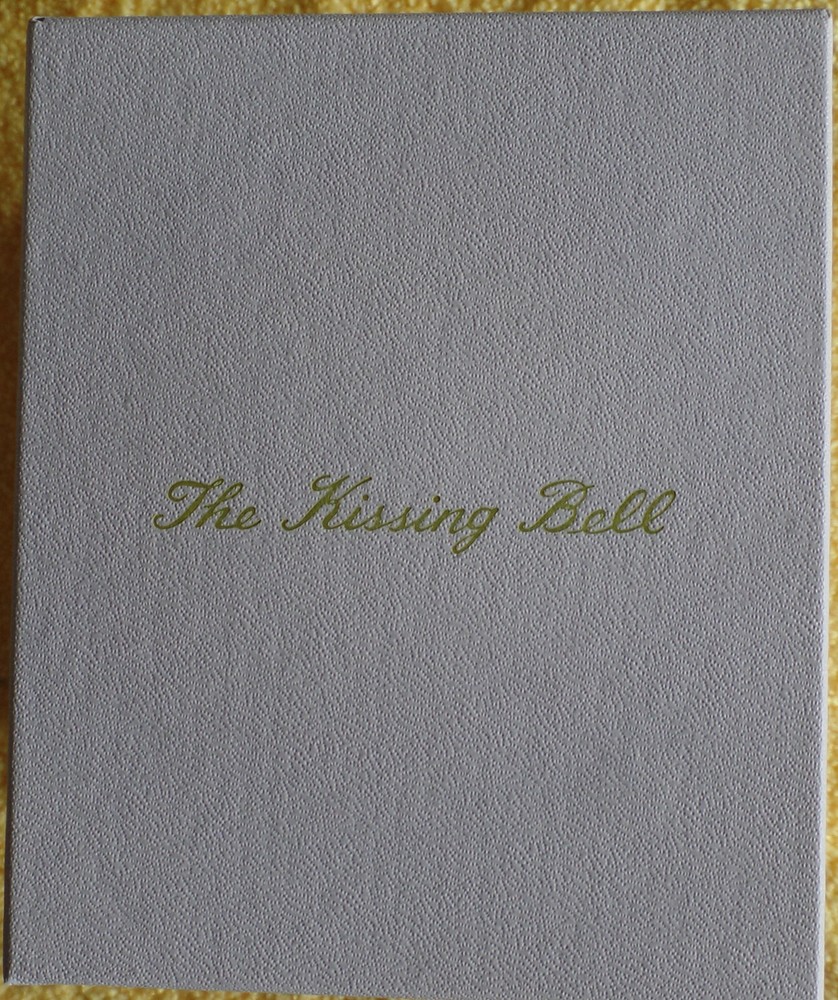 Noritake Kissing Bell