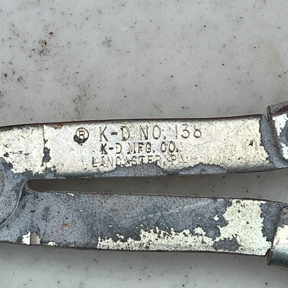K-D Tools No. 138 USA Spark Plug Remover Soft Puller Light Bulb Remover Pliers