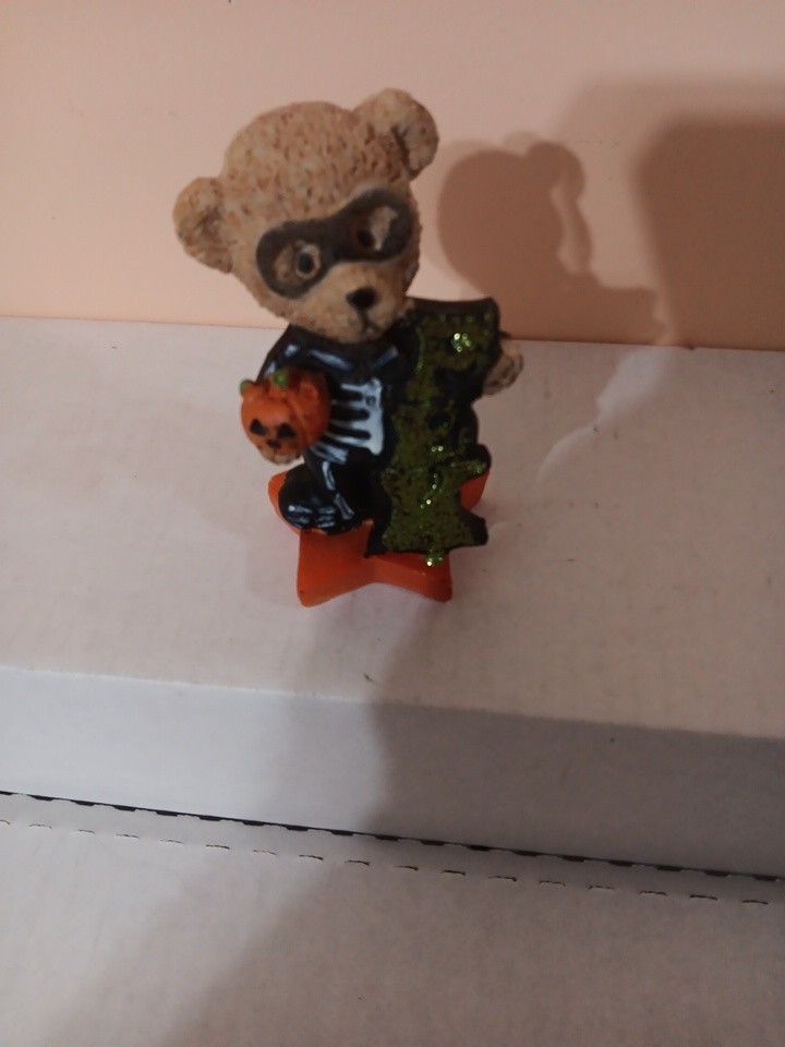 Halloween EEK BEAR