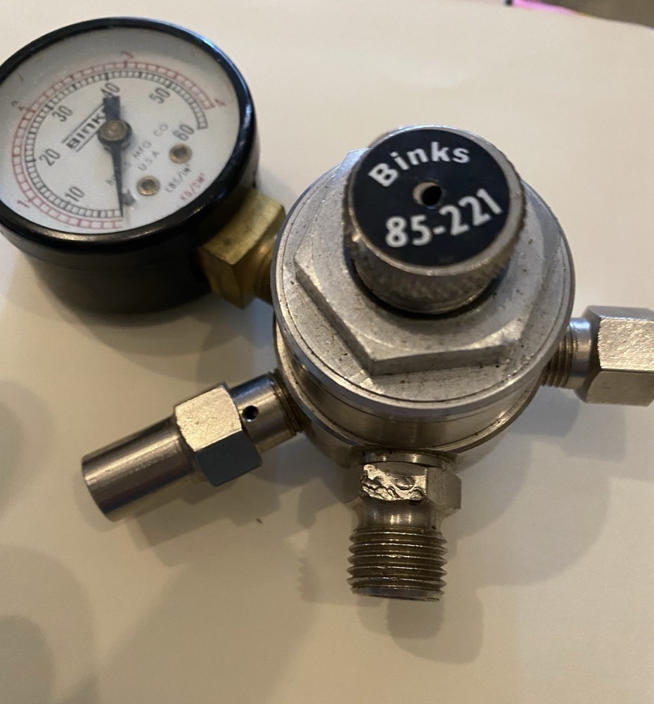 BINKS- 85-221 PRESSURE REGULATOR