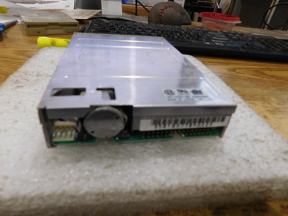 Toshiba Model: ND-3561GR Floppy Drive.