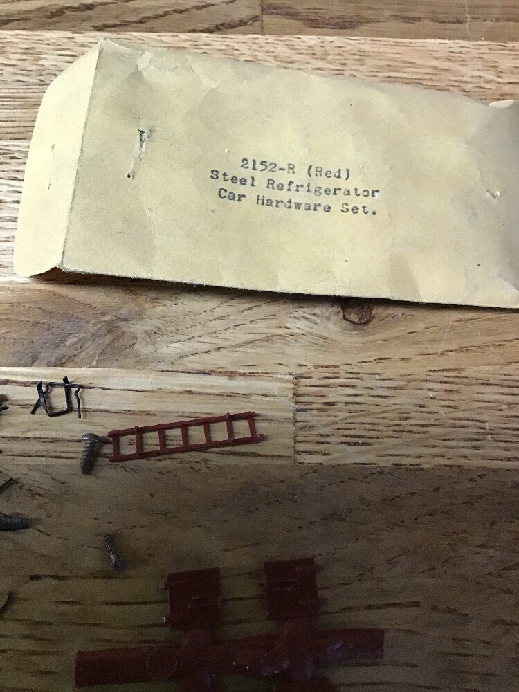 Vintage HO Scale Refrigerator Car Hardware Set 2152-R