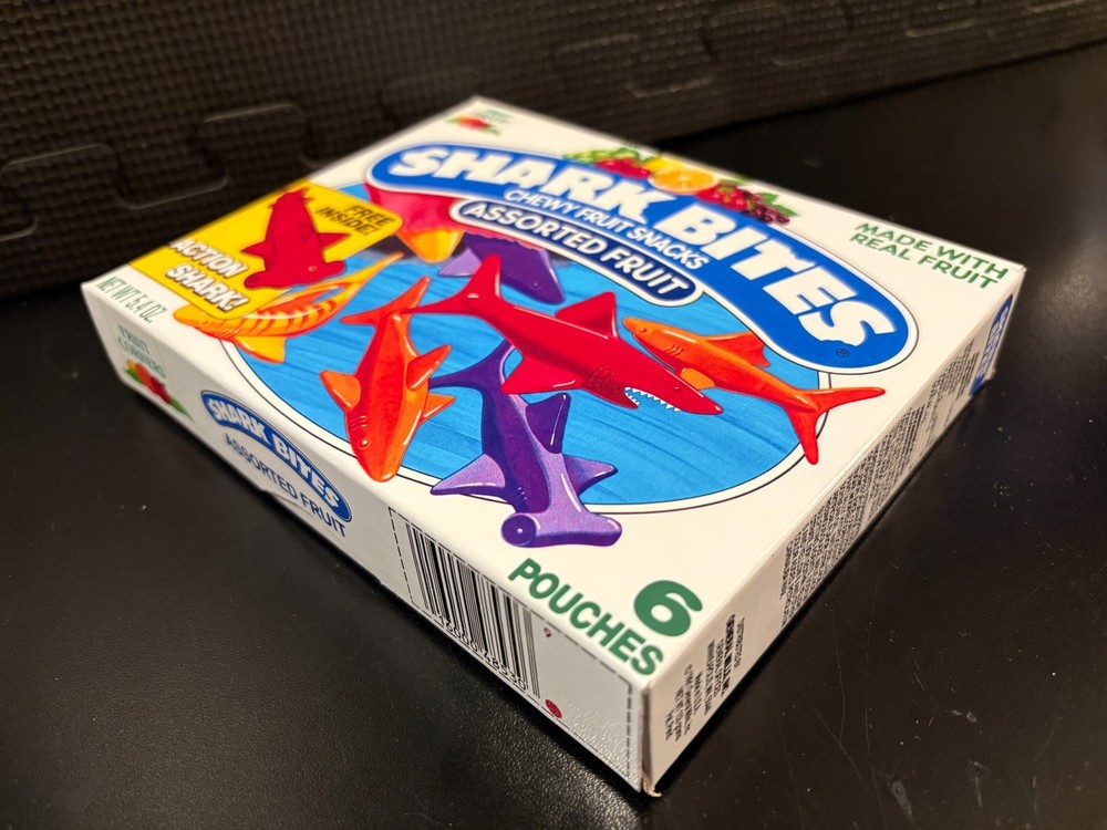 Shark Bites fruit snacks - Empty custom design display box
