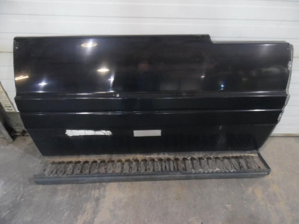 For 2006 FREIGHTLINER CENTURY 120 SIDE FAIRING Left ,  MN