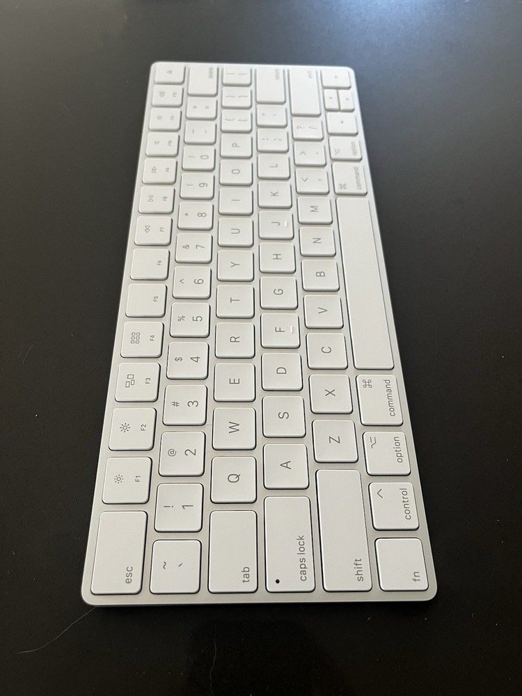 Apple A1644/A1657 Magic Keyboard + Magic Mouse 2 – Bluetooth Mac Combo Set