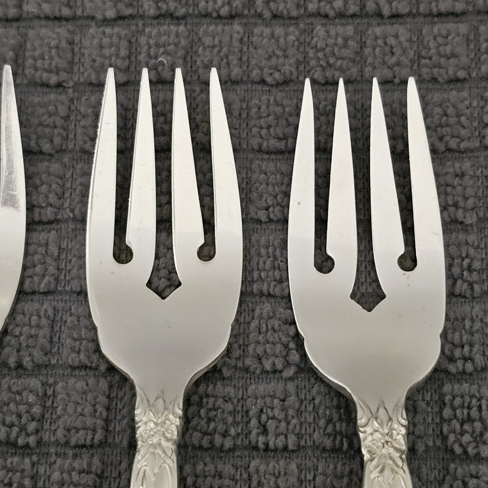 Silver Artistry Community Silverplate Set of 4 Salad Forks 1965