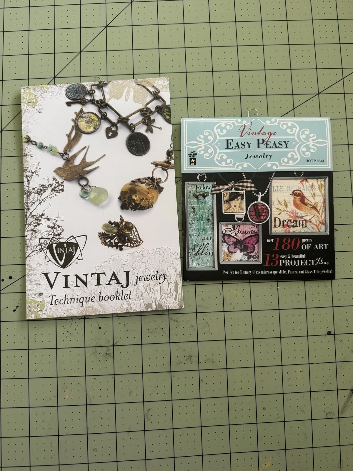 vintage scrapbook embellishment lot tim holtz bo bunny metal overlays