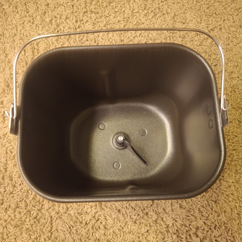 Sunbeam Bread Maker Model 5891 Pan & Paddle Only Replacement Parts Insert Blade