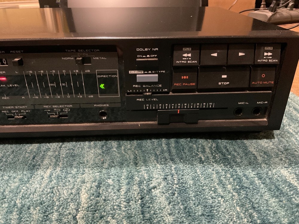 Akai Stereo Cassette Deck Model HX-R40 No Remote *TESTED*