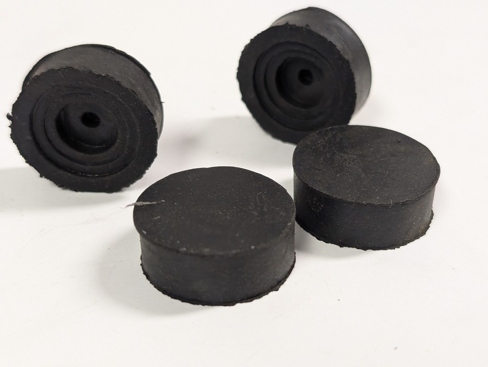 RUBBER FEET THERMOPLASTIC ELASTOMER BLACK (4 PACK)