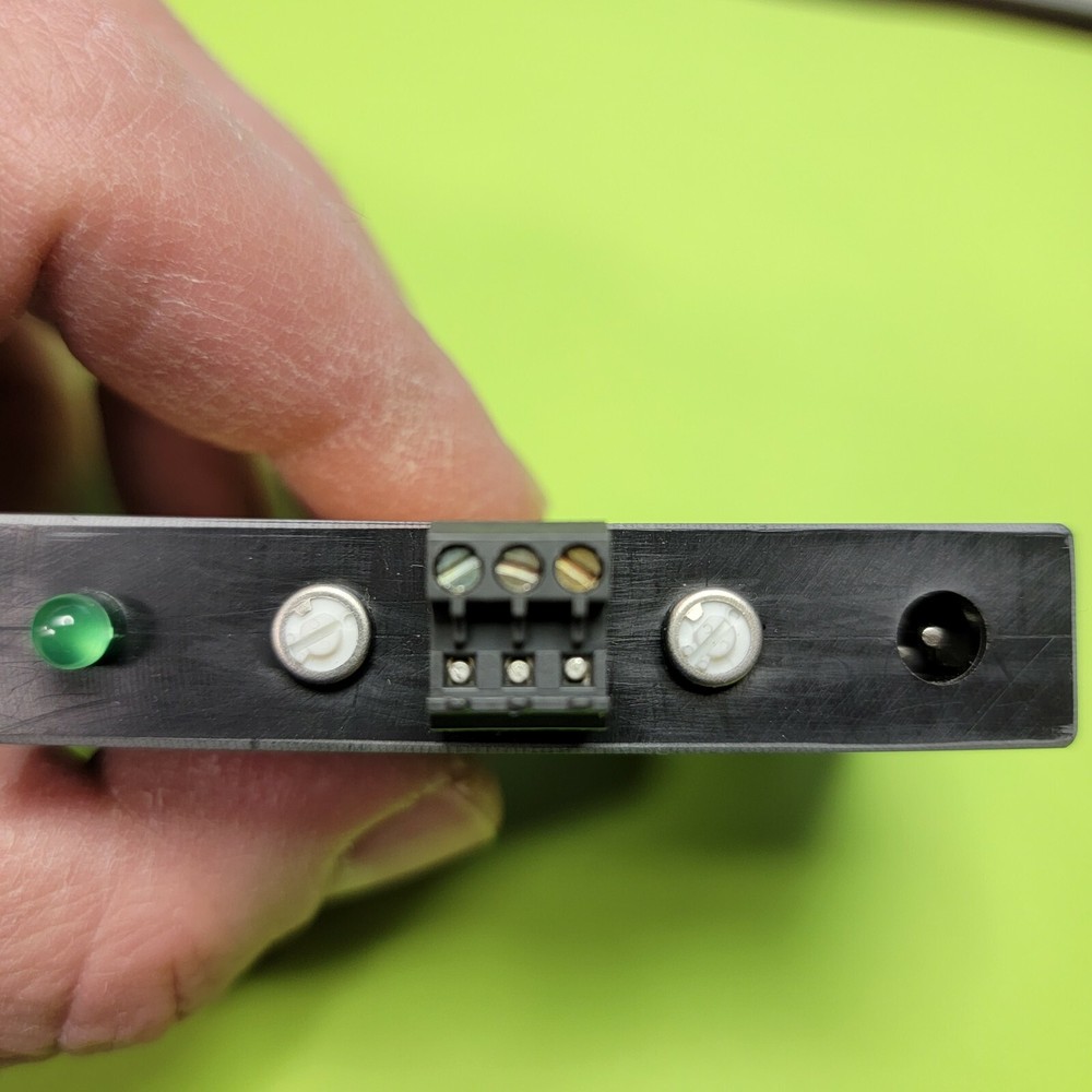 VAC Model AB/ADA Mini-Brick AUDIO Distribution Amplifier