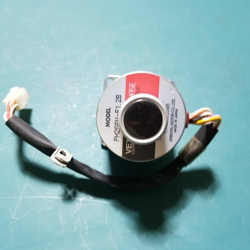 VEXTA ORIENTAL MOTOR STEPPING MOTOR PH266M-E1.2B