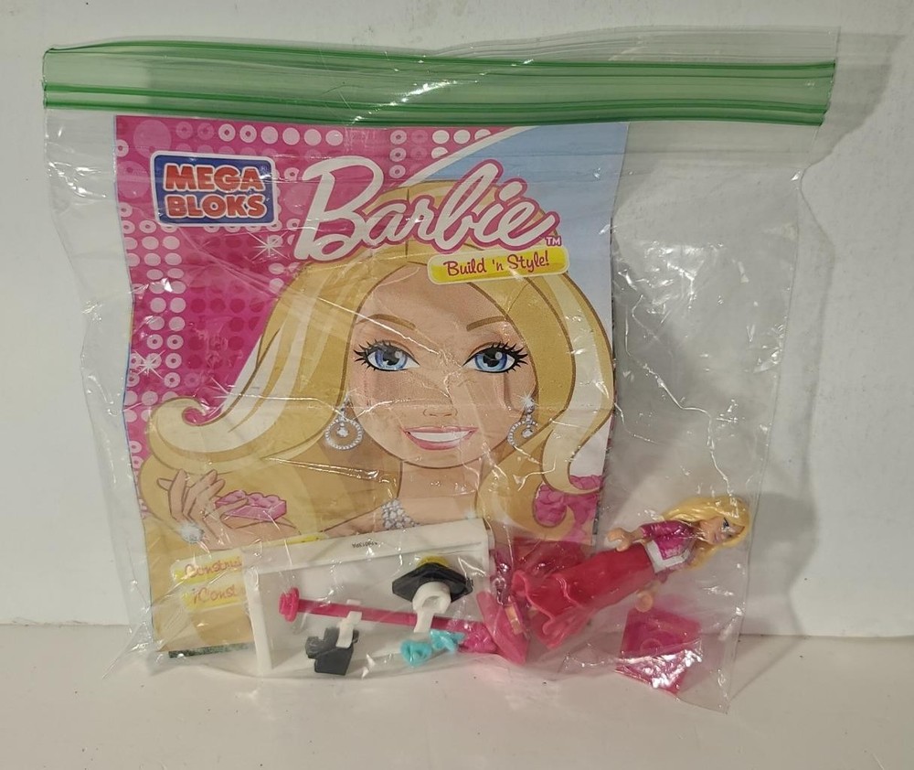 BARBIE MEGA BLOCKS BUILD AND STYLE LOOSE