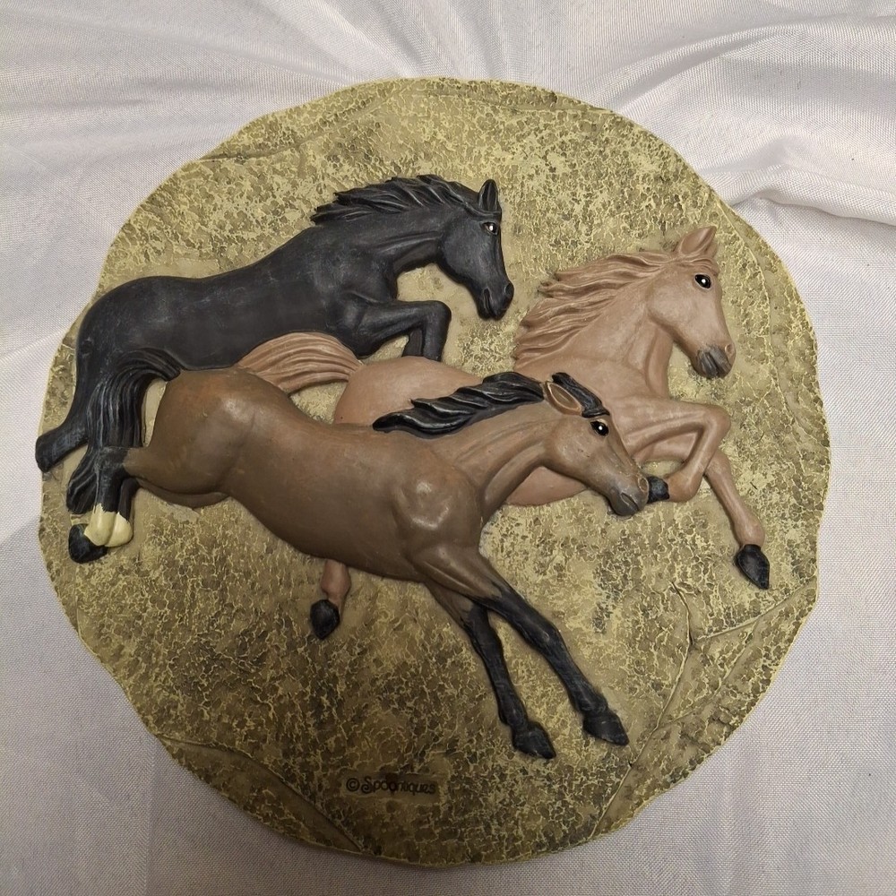 Spoontiques Three Horses Stepping Stone/Plaque