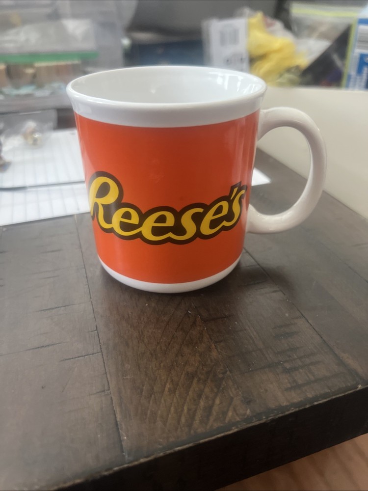 Reese’s Mug Official Hershey Licensed Product