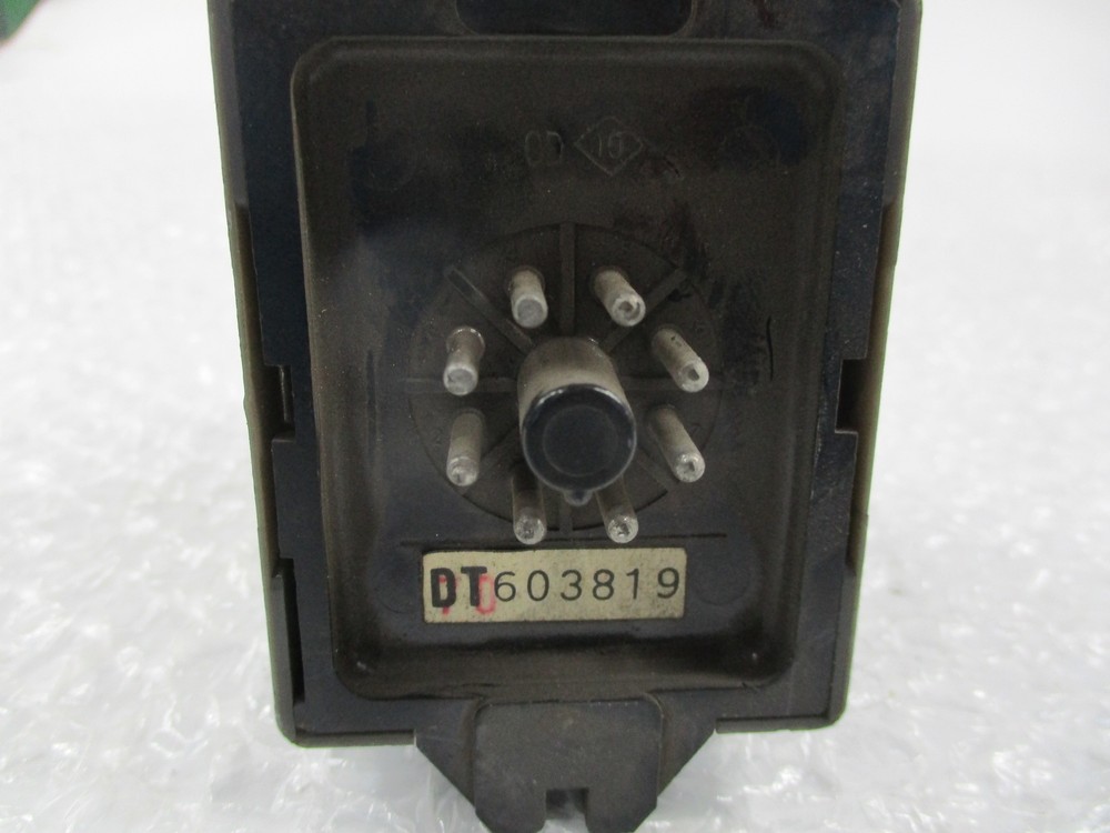 OMRON DT603819 TIMER 0-10SEC NSNP