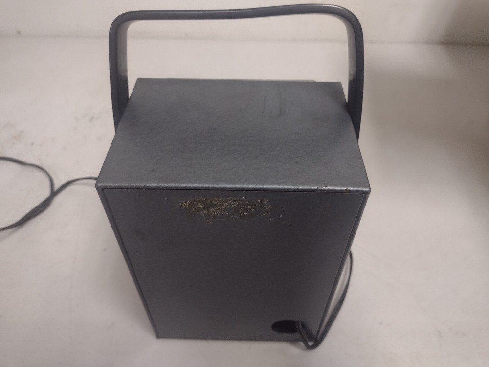 Vintage RCA Voltohmyst model WV-77E - Used