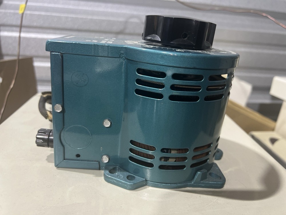 Mint Staco 2PF-1010 120/140v Variable Transformer