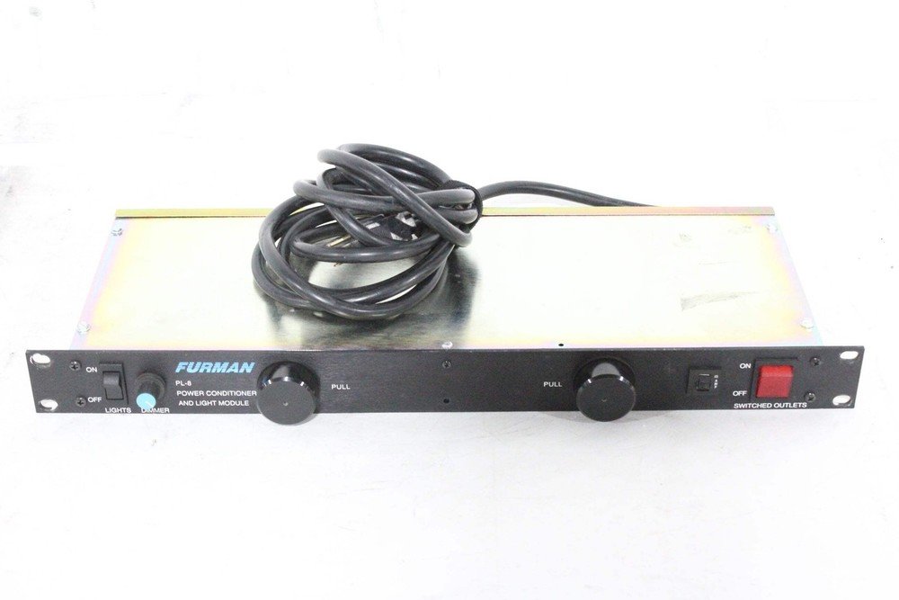 Furman PL-8 Power Conditioner & Light Module