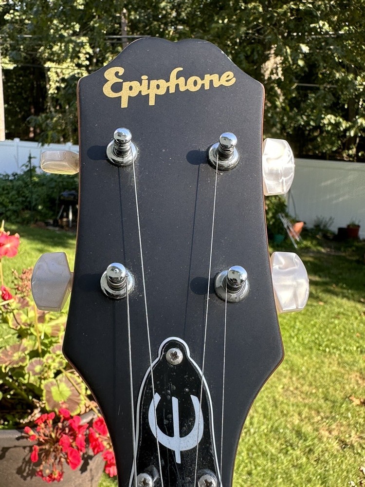 Epiphone 5 Strings Banjo - Serial # 1305133149 w/Soft Shell Case