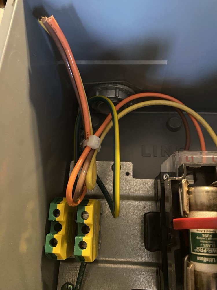 Electrical Box HUBBELL HBL430MIF7W