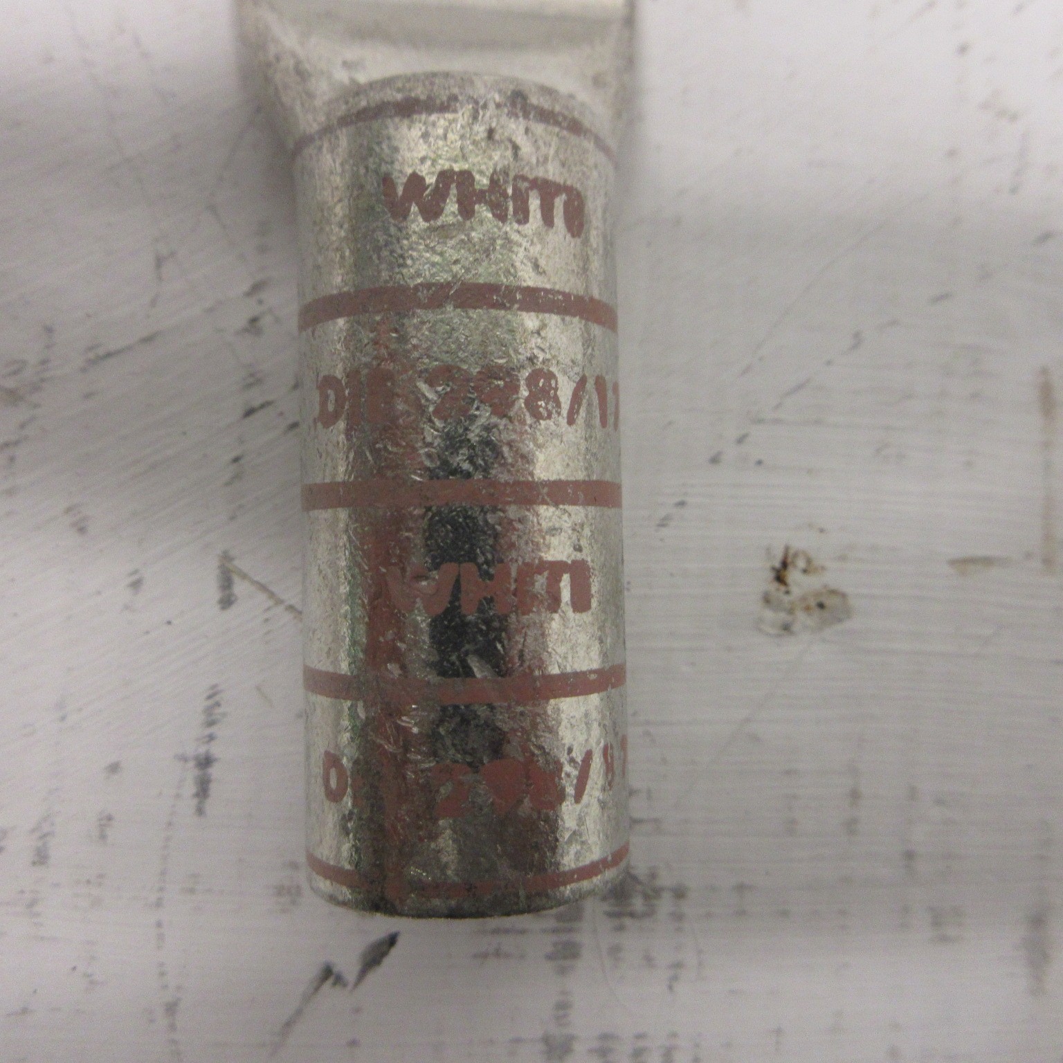 NEW Burndy YAZ31-2NTC-FX 2 Hole Crimp Lugs 250 637/24 White Die NNB (LOT OF 6)