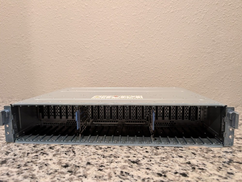 EMC VNX SAE 25-Bay 2.5" SFF Disk Array Enclosure JBOD | 2x Controllers | 2x PSU