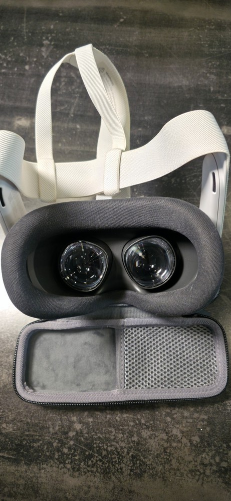 Meta Quest 3s 128GB VR Headset - White