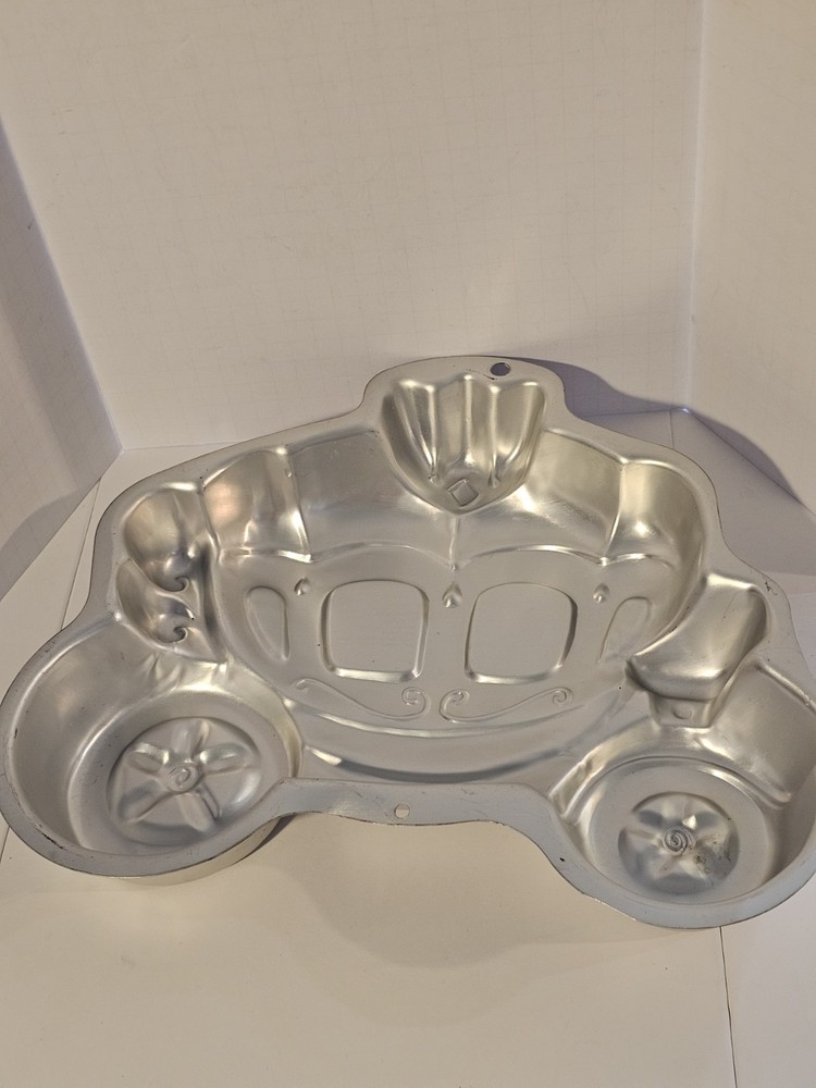 Wilton Cake Pan Princess Carriage