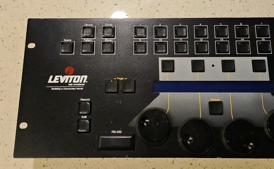 Leviton Rackmount MLC 128R Motorized Lighting Controller Unit Only Untested