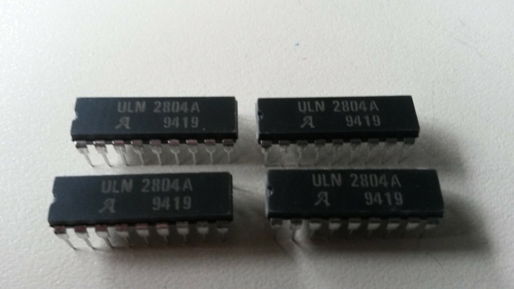4x IC BAUSTEIN ULN2804A 12587-97