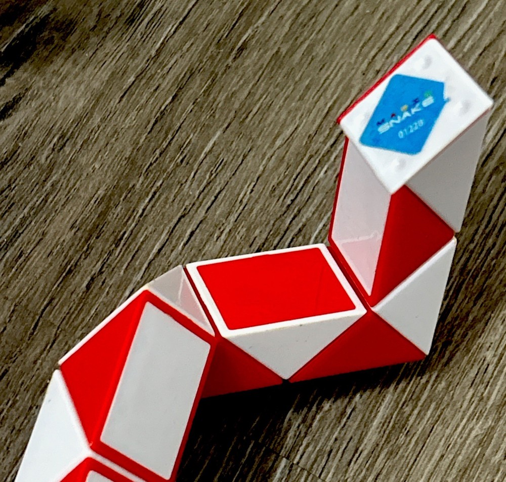 Magic Snake Cube