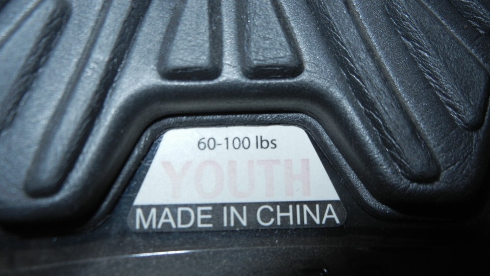 THOR CHEST QUADRANT PROTECTOR NOS YOUTH 60-100 LBS