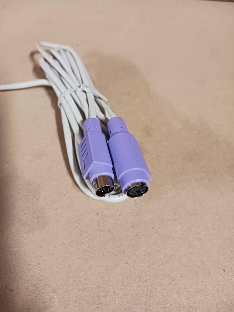 Digital Convergence :Cue:Cat (CueCat) Optical Reader and Software