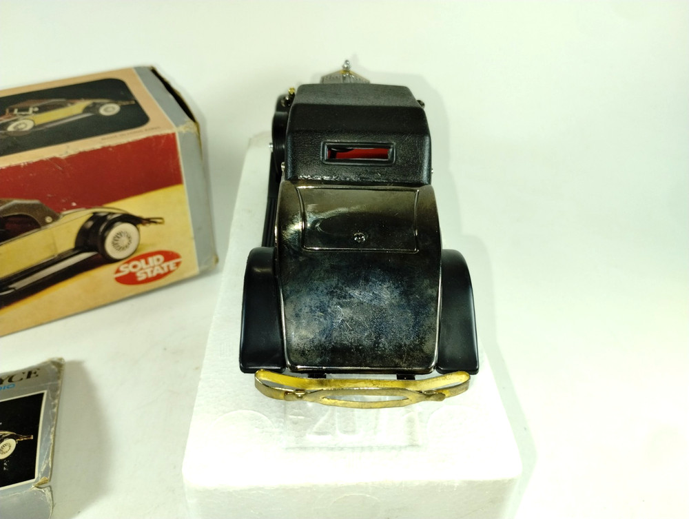 Rolls Royce 1931 Phantom ll AM Radio Solid State, Powers on, Dusty, read descrip