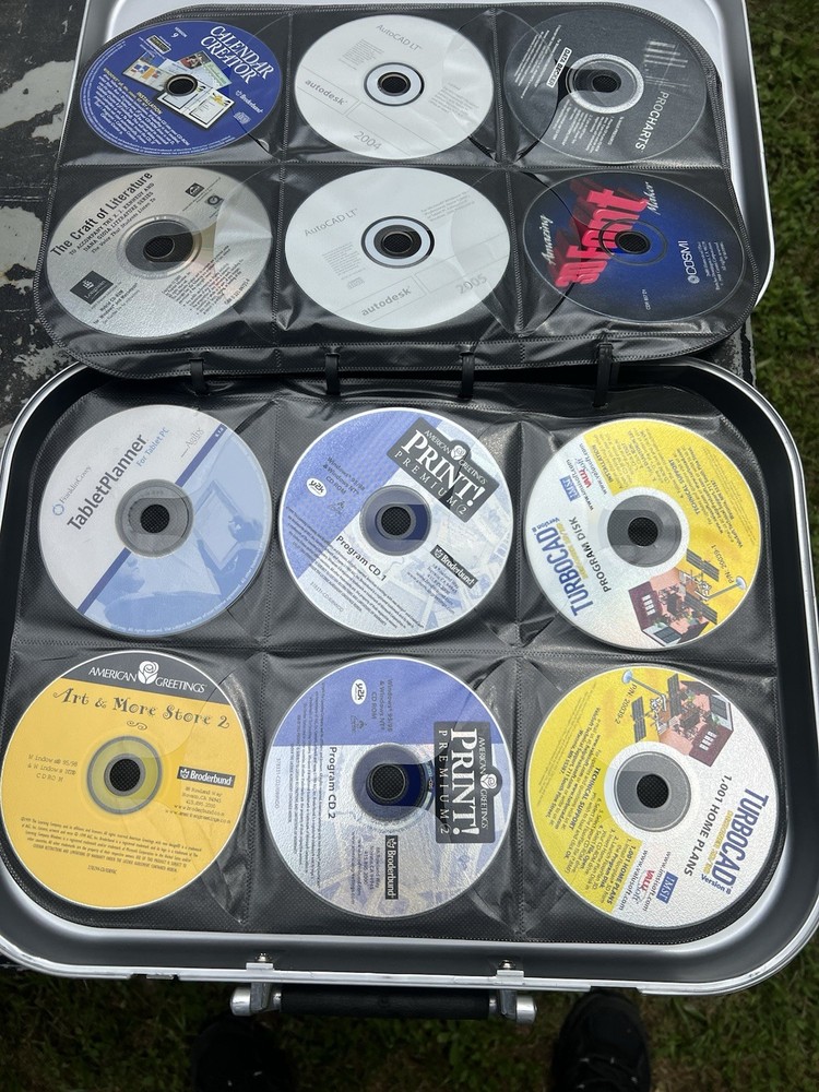 100 Plus CD ROMs Whole Case
