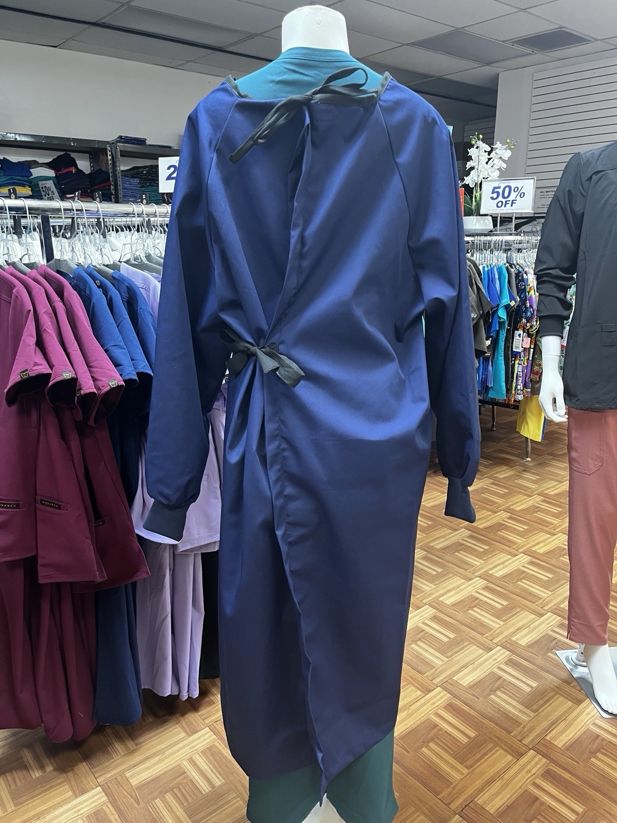 PPE Medical Laboratory Surgical Isolation Gown washable/reusable Navy Blue Color