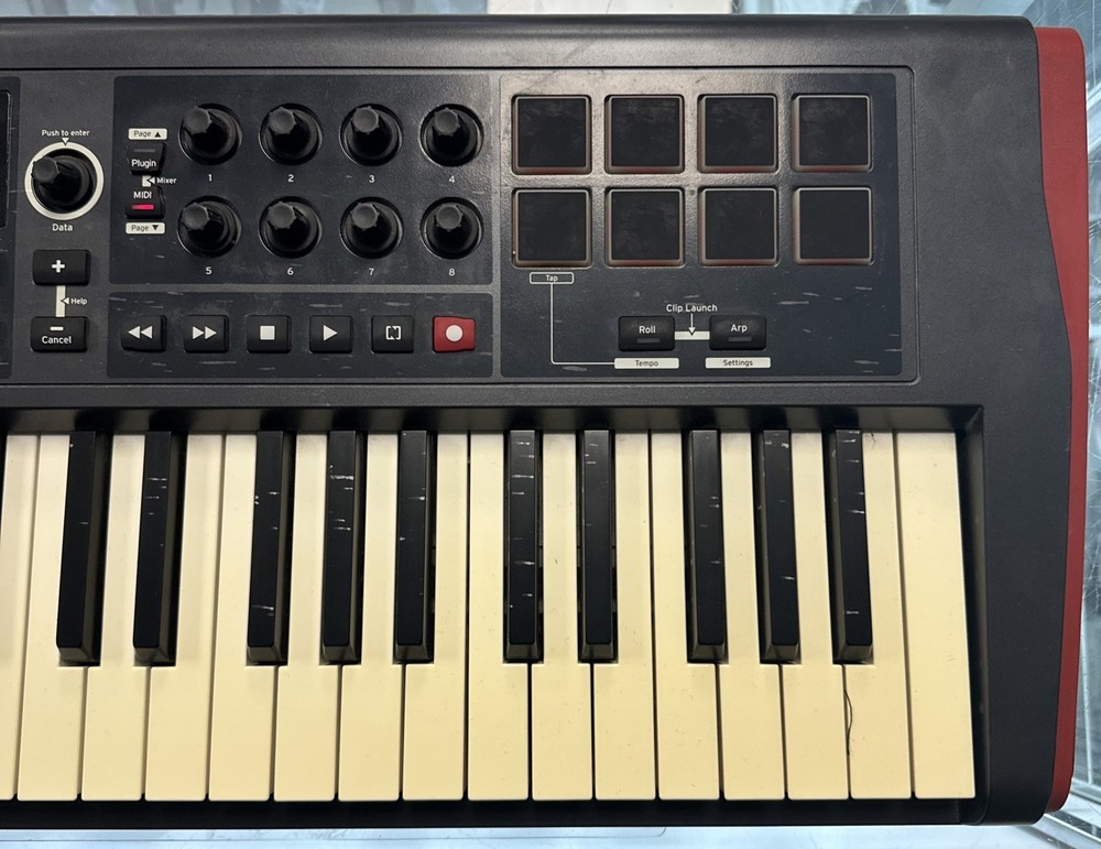 Novation Impulse 49 MIDI Keyboard Controller With Cables